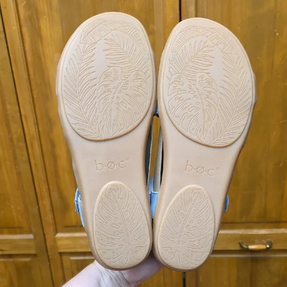 BOC by Born Hollyn Adjustable Strap Footbed Comfort Sandals Light Blue - Picture 6 of 12